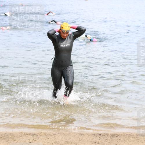 16.06.2024 - 26. Vierlanden-Triathlon Strokosch-Dieckow http://msf.ph/oto/6338745 16.06.2024 11:15:33 Schwimmen 478, 548, 581, 478, 548, 581 meine-sportfotos.de