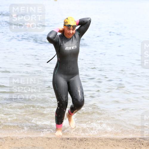 16.06.2024 - 26. Vierlanden-Triathlon Strokosch-Dieckow http://msf.ph/oto/6338749 16.06.2024 11:15:35 Schwimmen 478, 548, 581, 478, 548, 581 meine-sportfotos.de