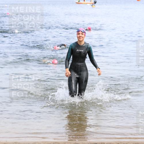 16.06.2024 - 26. Vierlanden-Triathlon Strokosch-Dieckow http://msf.ph/oto/6338753 16.06.2024 11:15:48 Schwimmen 504, 548, 558, 504, 548, 558 meine-sportfotos.de