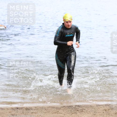 16.06.2024 - 26. Vierlanden-Triathlon Strokosch-Dieckow http://msf.ph/oto/6338815 16.06.2024 11:16:41 Schwimmen 484, 502, 568, 577, 597, 637, 484, 502, 568, 577, 597, 637 meine-sportfotos.de