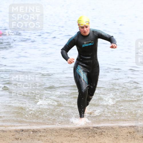 16.06.2024 - 26. Vierlanden-Triathlon Strokosch-Dieckow http://msf.ph/oto/6338818 16.06.2024 11:16:42 Schwimmen 482, 484, 502, 549, 568, 577, 637, 482, 484, 502, 549, 568, 577, 637 meine-sportfotos.de