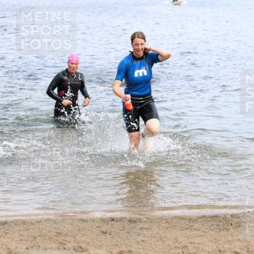 16.06.2024 - 26. Vierlanden-Triathlon Strokosch-Dieckow http://msf.ph/oto/6338830 16.06.2024 11:16:48 Schwimmen 482, 484, 502, 549, 568, 577, 591, 637, 482, 484, 502, 549, 568, 577, 591, 637 meine-sportfotos.de