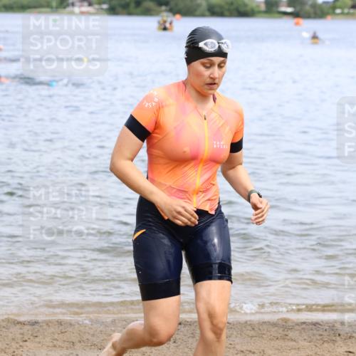 16.06.2024 - 26. Vierlanden-Triathlon Strokosch-Dieckow http://msf.ph/oto/6338855 16.06.2024 11:17:00 Schwimmen 477, 482, 485, 549, 586, 591, 637, 477, 482, 485, 549, 586, 591, 637 meine-sportfotos.de
