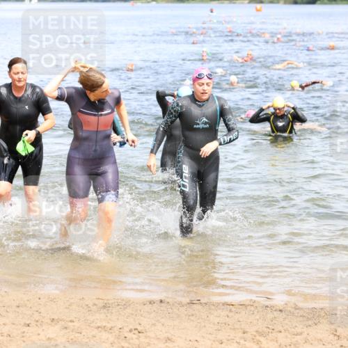 16.06.2024 - 26. Vierlanden-Triathlon Strokosch-Dieckow http://msf.ph/oto/6338900 16.06.2024 11:18:03 Schwimmen 479, 507, 511, 523, 583, 589, 596, 615, 616, 620, 479, 507, 511, 523, 583, 589, 596, 615, 616, 620 meine-sportfotos.de