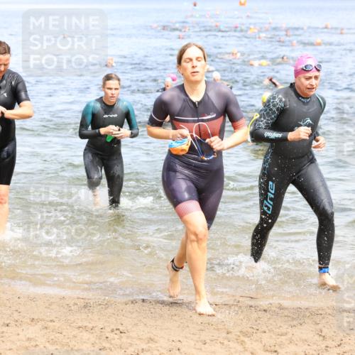 16.06.2024 - 26. Vierlanden-Triathlon Strokosch-Dieckow http://msf.ph/oto/6338903 16.06.2024 11:18:04 Schwimmen 479, 507, 511, 523, 583, 589, 596, 615, 616, 620, 479, 507, 511, 523, 583, 589, 596, 615, 616, 620 meine-sportfotos.de