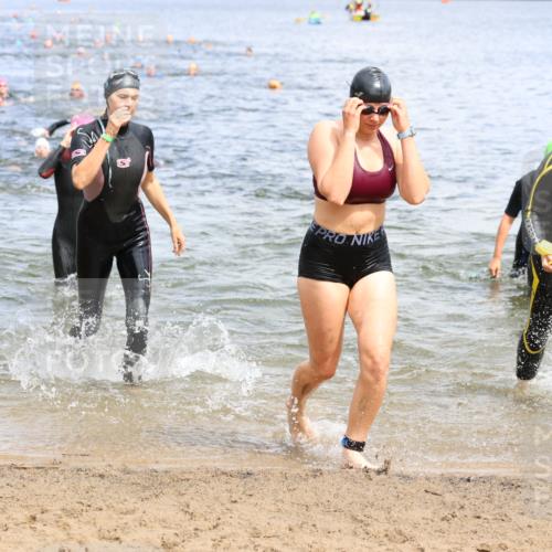 16.06.2024 - 26. Vierlanden-Triathlon Strokosch-Dieckow http://msf.ph/oto/6338914 16.06.2024 11:18:14 Schwimmen 479, 511, 523, 566, 583, 589, 595, 615, 616, 619, 631, 479, 511, 523, 566, 583, 589, 595, 615, 616, 619, 631 meine-sportfotos.de