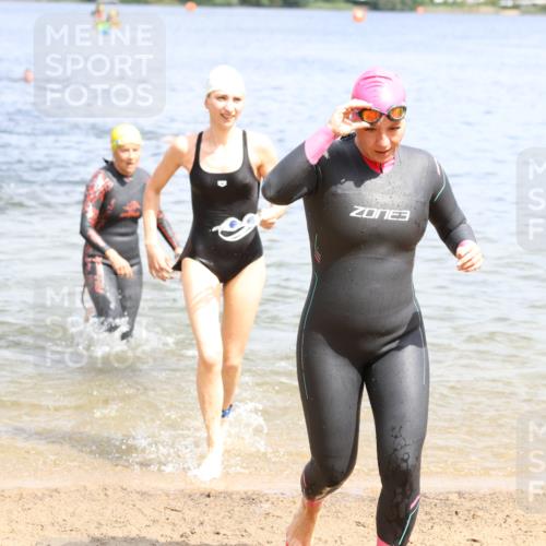 16.06.2024 - 26. Vierlanden-Triathlon Strokosch-Dieckow http://msf.ph/oto/6338939 16.06.2024 11:18:32 Schwimmen 475, 481, 486, 490, 493, 562, 582, 585, 592, 619, 629, 475, 481, 486, 490, 493, 562, 582, 585, 592, 619, 629 meine-sportfotos.de