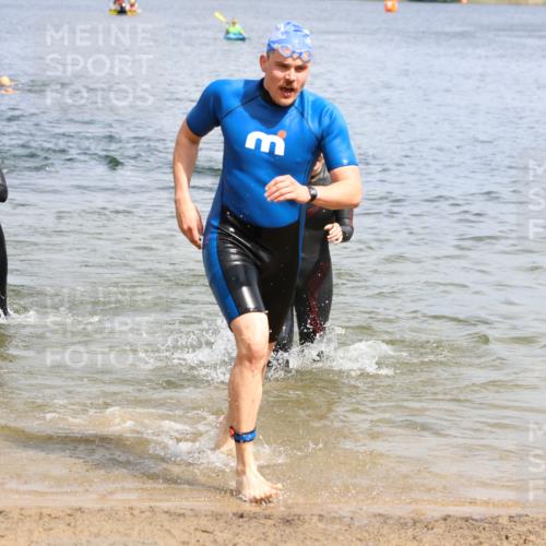 16.06.2024 - 26. Vierlanden-Triathlon Strokosch-Dieckow http://msf.ph/oto/6338983 16.06.2024 11:19:08 Schwimmen 557, 578, 598, 612, 630, 557, 578, 598, 612, 630 meine-sportfotos.de