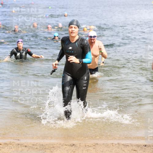 16.06.2024 - 26. Vierlanden-Triathlon Strokosch-Dieckow http://msf.ph/oto/6338995 16.06.2024 11:19:23 Schwimmen 533, 557, 638, 533, 557, 638 meine-sportfotos.de