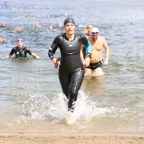 16.06.2024 - 26. Vierlanden-Triathlon Strokosch-Dieckow http://msf.ph/oto/6338997 16.06.2024 11:19:23 Schwimmen 533, 557, 638, 533, 557, 638 meine-sportfotos.de