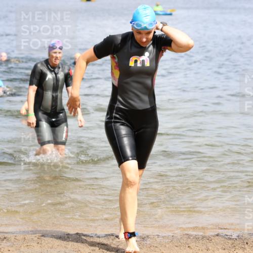 16.06.2024 - 26. Vierlanden-Triathlon Strokosch-Dieckow http://msf.ph/oto/6339009 16.06.2024 11:19:32 Schwimmen 480, 533, 638, 644, 480, 533, 638, 644 meine-sportfotos.de