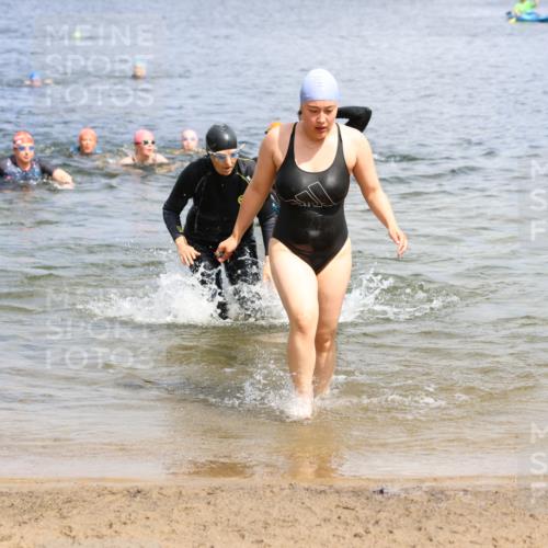 16.06.2024 - 26. Vierlanden-Triathlon Strokosch-Dieckow http://msf.ph/oto/6339015 16.06.2024 11:19:40 Schwimmen 480, 527, 536, 638, 643, 644, 480, 527, 536, 638, 643, 644 meine-sportfotos.de