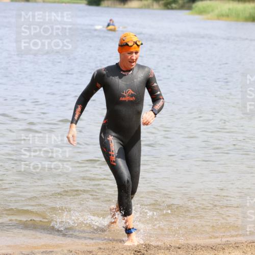 16.06.2024 - 26. Vierlanden-Triathlon Strokosch-Dieckow http://msf.ph/oto/6339033 16.06.2024 11:19:50 Schwimmen 498, 501, 527, 536, 554, 575, 632, 643, 498, 501, 527, 536, 554, 575, 632, 643 meine-sportfotos.de