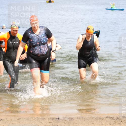 16.06.2024 - 26. Vierlanden-Triathlon Strokosch-Dieckow http://msf.ph/oto/6339034 16.06.2024 11:19:52 Schwimmen 498, 501, 515, 517, 527, 536, 547, 554, 575, 588, 623, 632, 643, 498, 501, 515, 517, 527, 536, 547, 554, 575, 588, 623, 632, 643 meine-sportfotos.de