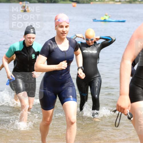 16.06.2024 - 26. Vierlanden-Triathlon Strokosch-Dieckow http://msf.ph/oto/6339045 16.06.2024 11:19:58 Schwimmen 498, 501, 515, 517, 527, 539, 547, 553, 554, 572, 573, 575, 588, 623, 632, 498, 501, 515, 517, 527, 539, 547, 553, 554, 572, 573, 575, 588, 623, 632 meine-sportfotos.de
