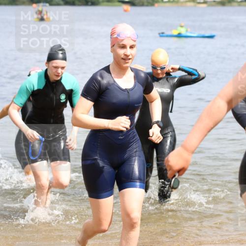 16.06.2024 - 26. Vierlanden-Triathlon Strokosch-Dieckow http://msf.ph/oto/6339046 16.06.2024 11:19:58 Schwimmen 498, 501, 515, 517, 527, 539, 547, 553, 554, 572, 573, 575, 588, 623, 632, 498, 501, 515, 517, 527, 539, 547, 553, 554, 572, 573, 575, 588, 623, 632 meine-sportfotos.de