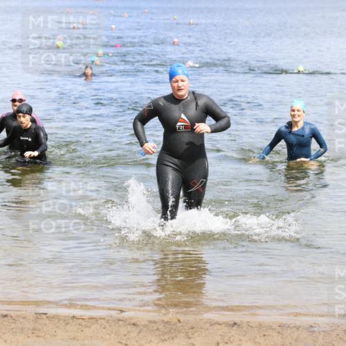 16.06.2024 - 26. Vierlanden-Triathlon Strokosch-Dieckow http://msf.ph/oto/6339059 16.06.2024 11:20:15 Schwimmen 444, 524, 546, 551, 553, 561, 572, 444, 524, 546, 551, 553, 561, 572 meine-sportfotos.de