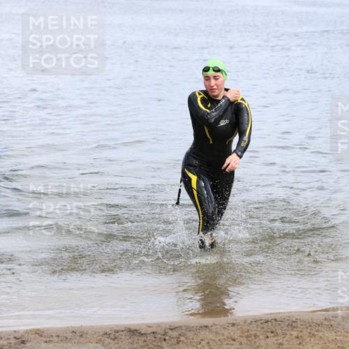 16.06.2024 - 26. Vierlanden-Triathlon Strokosch-Dieckow http://msf.ph/oto/6339085 16.06.2024 11:20:52 Schwimmen 342, 476, 593, 605, 342, 476, 593, 605 meine-sportfotos.de