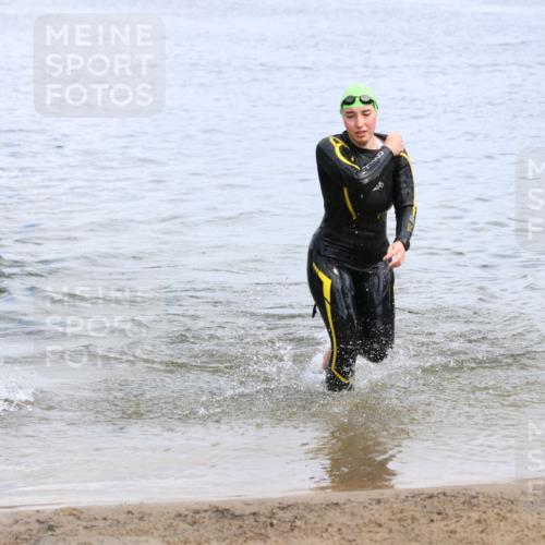 16.06.2024 - 26. Vierlanden-Triathlon Strokosch-Dieckow http://msf.ph/oto/6339086 16.06.2024 11:20:52 Schwimmen 342, 476, 593, 605, 342, 476, 593, 605 meine-sportfotos.de