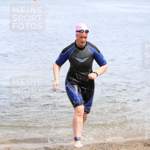 16.06.2024 - 26. Vierlanden-Triathlon Strokosch-Dieckow http://msf.ph/oto/6339104 16.06.2024 11:21:21 Schwimmen 518, 571, 590, 518, 571, 590 meine-sportfotos.de