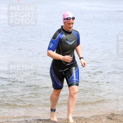 16.06.2024 - 26. Vierlanden-Triathlon Strokosch-Dieckow http://msf.ph/oto/6339106 16.06.2024 11:21:21 Schwimmen 518, 571, 590, 518, 571, 590 meine-sportfotos.de