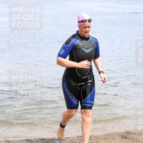 16.06.2024 - 26. Vierlanden-Triathlon Strokosch-Dieckow http://msf.ph/oto/6339107 16.06.2024 11:21:21 Schwimmen 518, 571, 590, 518, 571, 590 meine-sportfotos.de