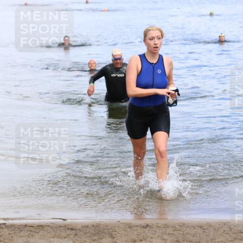 16.06.2024 - 26. Vierlanden-Triathlon Strokosch-Dieckow http://msf.ph/oto/6339119 16.06.2024 11:21:56 Schwimmen 552, 552 meine-sportfotos.de
