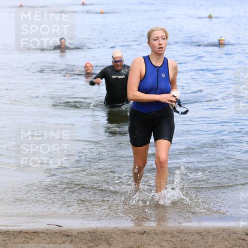 16.06.2024 - 26. Vierlanden-Triathlon Strokosch-Dieckow http://msf.ph/oto/6339120 16.06.2024 11:21:56 Schwimmen 552, 552 meine-sportfotos.de