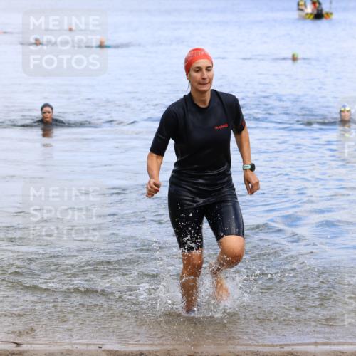16.06.2024 - 26. Vierlanden-Triathlon Strokosch-Dieckow http://msf.ph/oto/6339130 16.06.2024 11:22:10 Schwimmen 488, 636, 488, 636 meine-sportfotos.de