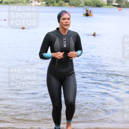 16.06.2024 - 26. Vierlanden-Triathlon Strokosch-Dieckow http://msf.ph/oto/6339143 16.06.2024 11:22:27 Schwimmen 268, 516, 525, 268, 516, 525 meine-sportfotos.de