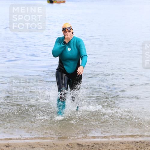 16.06.2024 - 26. Vierlanden-Triathlon Strokosch-Dieckow http://msf.ph/oto/6339156 16.06.2024 11:23:23 Schwimmen 613, 634, 613, 634 meine-sportfotos.de