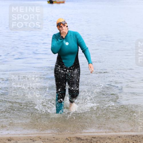 16.06.2024 - 26. Vierlanden-Triathlon Strokosch-Dieckow http://msf.ph/oto/6339158 16.06.2024 11:23:23 Schwimmen 613, 634, 613, 634 meine-sportfotos.de
