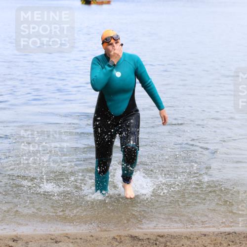 16.06.2024 - 26. Vierlanden-Triathlon Strokosch-Dieckow http://msf.ph/oto/6339159 16.06.2024 11:23:23 Schwimmen 613, 634, 613, 634 meine-sportfotos.de