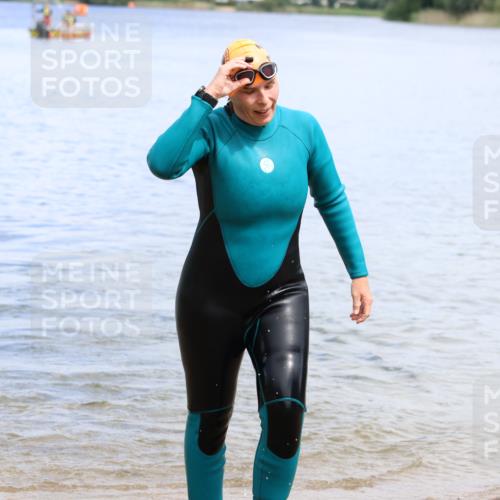 16.06.2024 - 26. Vierlanden-Triathlon Strokosch-Dieckow http://msf.ph/oto/6339164 16.06.2024 11:23:25 Schwimmen 613, 634, 613, 634 meine-sportfotos.de