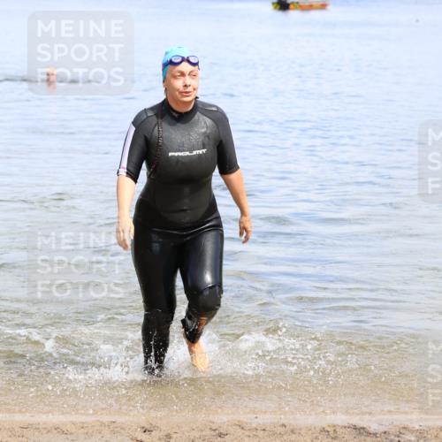 16.06.2024 - 26. Vierlanden-Triathlon Strokosch-Dieckow http://msf.ph/oto/6339166 16.06.2024 11:23:30 Schwimmen 613, 614, 634, 613, 614, 634 meine-sportfotos.de