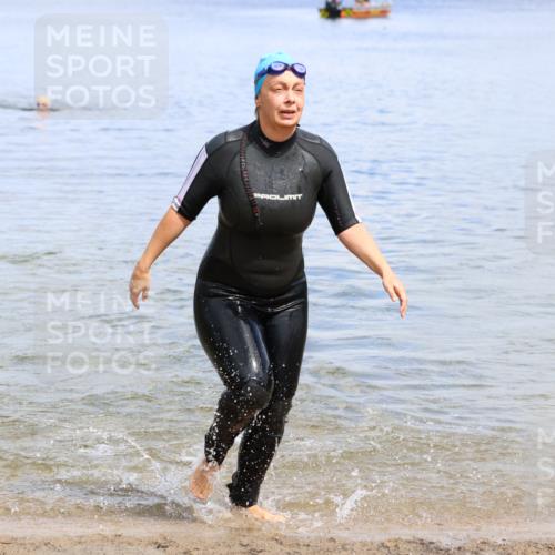 16.06.2024 - 26. Vierlanden-Triathlon Strokosch-Dieckow http://msf.ph/oto/6339169 16.06.2024 11:23:30 Schwimmen 613, 614, 634, 613, 614, 634 meine-sportfotos.de