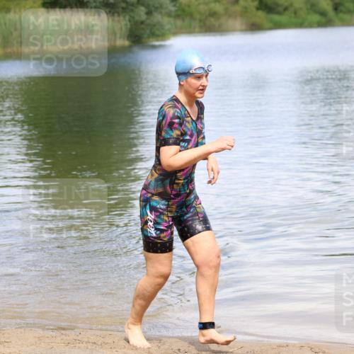 16.06.2024 - 26. Vierlanden-Triathlon Strokosch-Dieckow http://msf.ph/oto/6339200 16.06.2024 11:25:22 Schwimmen 535, 535 meine-sportfotos.de