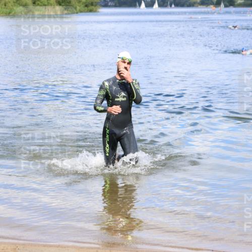 16.06.2024 - 26. Vierlanden-Triathlon Strokosch-Dieckow http://msf.ph/oto/6339222 16.06.2024 11:52:29 Schwimmen 664, 664 meine-sportfotos.de