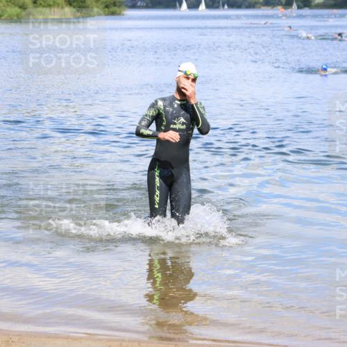 16.06.2024 - 26. Vierlanden-Triathlon Strokosch-Dieckow http://msf.ph/oto/6339224 16.06.2024 11:52:30 Schwimmen 664, 676, 664, 676 meine-sportfotos.de