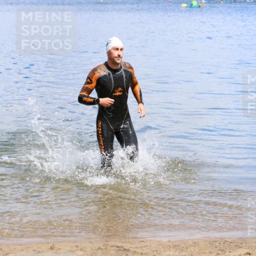 16.06.2024 - 26. Vierlanden-Triathlon Strokosch-Dieckow http://msf.ph/oto/6339232 16.06.2024 11:52:35 Schwimmen 664, 676, 664, 676 meine-sportfotos.de