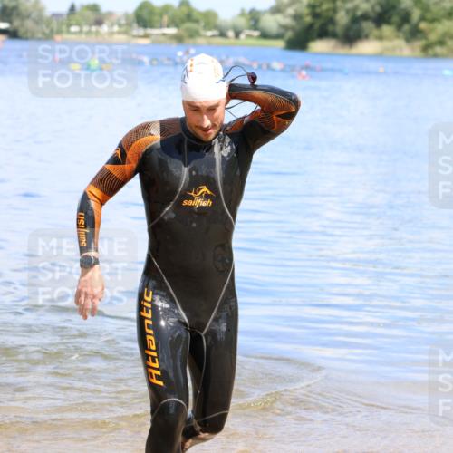 16.06.2024 - 26. Vierlanden-Triathlon Strokosch-Dieckow http://msf.ph/oto/6339245 16.06.2024 11:52:37 Schwimmen 664, 676, 664, 676 meine-sportfotos.de