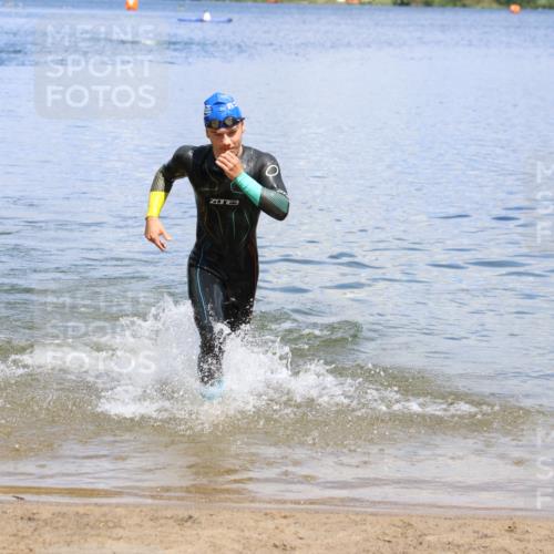 16.06.2024 - 26. Vierlanden-Triathlon Strokosch-Dieckow http://msf.ph/oto/6339248 16.06.2024 11:53:04 Schwimmen 693, 693 meine-sportfotos.de