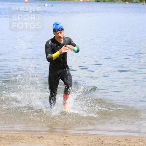 16.06.2024 - 26. Vierlanden-Triathlon Strokosch-Dieckow http://msf.ph/oto/6339250 16.06.2024 11:53:04 Schwimmen 693, 693 meine-sportfotos.de