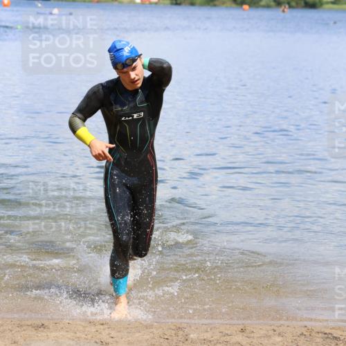 16.06.2024 - 26. Vierlanden-Triathlon Strokosch-Dieckow http://msf.ph/oto/6339252 16.06.2024 11:53:05 Schwimmen 693, 693 meine-sportfotos.de