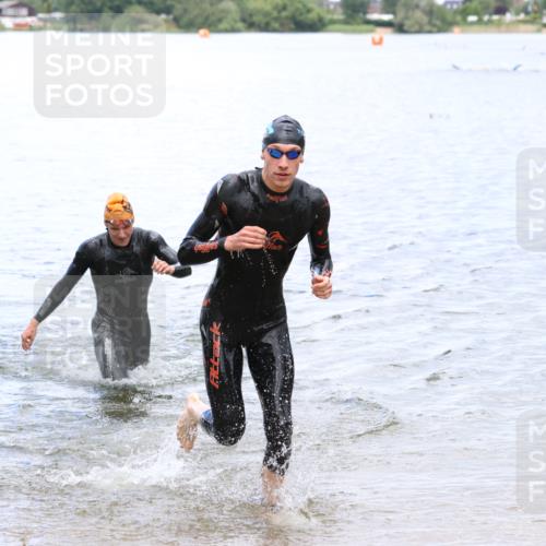 16.06.2024 - 26. Vierlanden-Triathlon Strokosch-Dieckow http://msf.ph/oto/6341773 16.06.2024 13:07:15 Schwimmen  meine-sportfotos.de