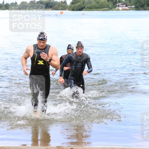16.06.2024 - 26. Vierlanden-Triathlon Strokosch-Dieckow http://msf.ph/oto/6341774 16.06.2024 13:14:41 Schwimmen  meine-sportfotos.de