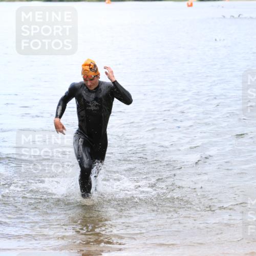 16.06.2024 - 26. Vierlanden-Triathlon Strokosch-Dieckow http://msf.ph/oto/6341779 16.06.2024 13:07:17 Schwimmen  meine-sportfotos.de