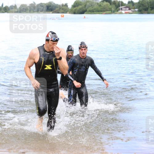 16.06.2024 - 26. Vierlanden-Triathlon Strokosch-Dieckow http://msf.ph/oto/6341780 16.06.2024 13:14:42 Schwimmen  meine-sportfotos.de