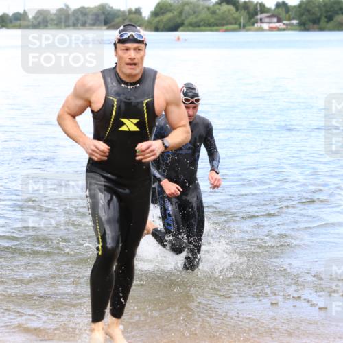 16.06.2024 - 26. Vierlanden-Triathlon Strokosch-Dieckow http://msf.ph/oto/6341791 16.06.2024 13:14:43 Schwimmen  meine-sportfotos.de