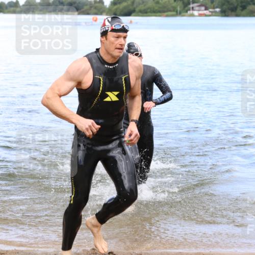 16.06.2024 - 26. Vierlanden-Triathlon Strokosch-Dieckow http://msf.ph/oto/6341793 16.06.2024 13:14:43 Schwimmen  meine-sportfotos.de